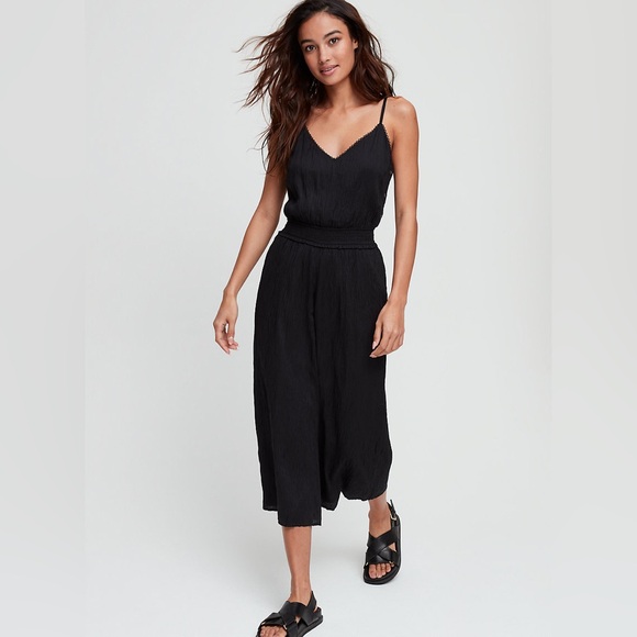 ARITZIA Wilfred Irène Jumpsuit Black M Lace Trimmed Crop Wide Leg Minimalist - Picture 16 of 16